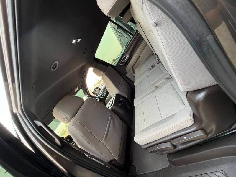 2021 Chevrolet Suburban LS thumbnail 8