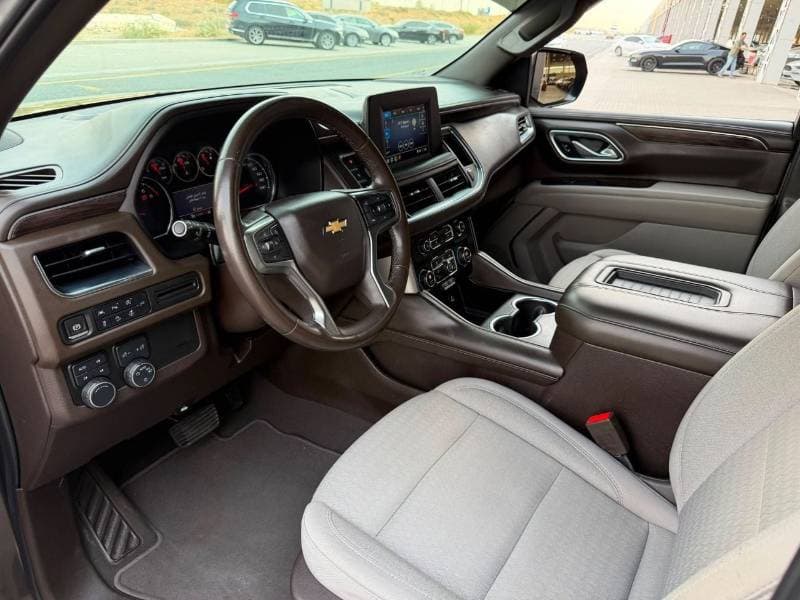 2021 Chevrolet Suburban LS thumbnail 7