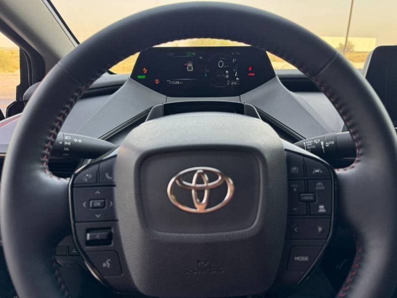2025 Toyota Prius thumbnail 8