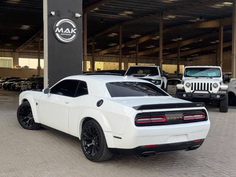 2017 Dodge Challenger HELLCAT thumbnail 3