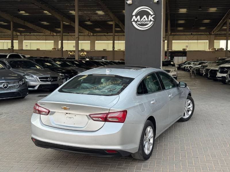 2021 Chevrolet Malibu LT thumbnail 4