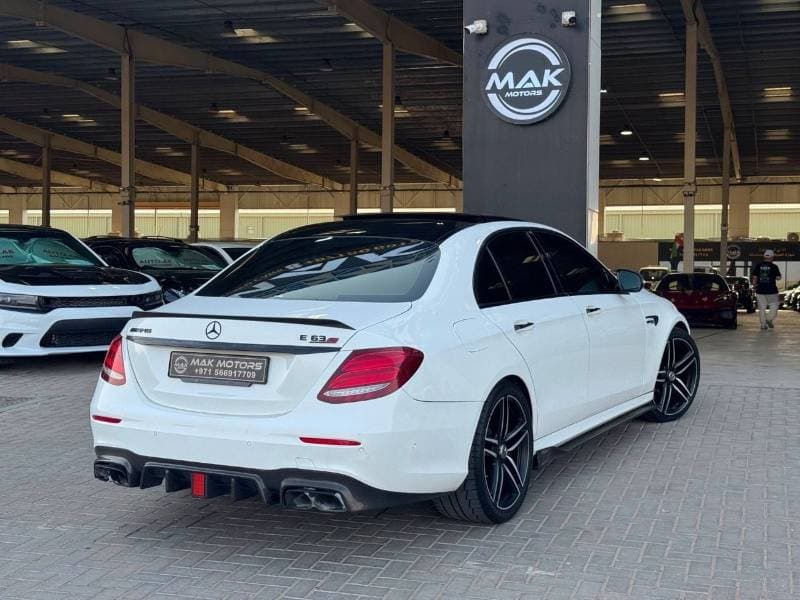 2018 Mercedes Benz E63 AMG S thumbnail 3