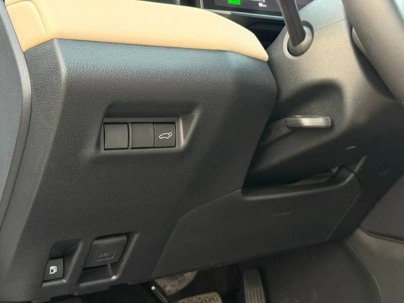 2026 Toyota RAV4 LTD HEV thumbnail 6