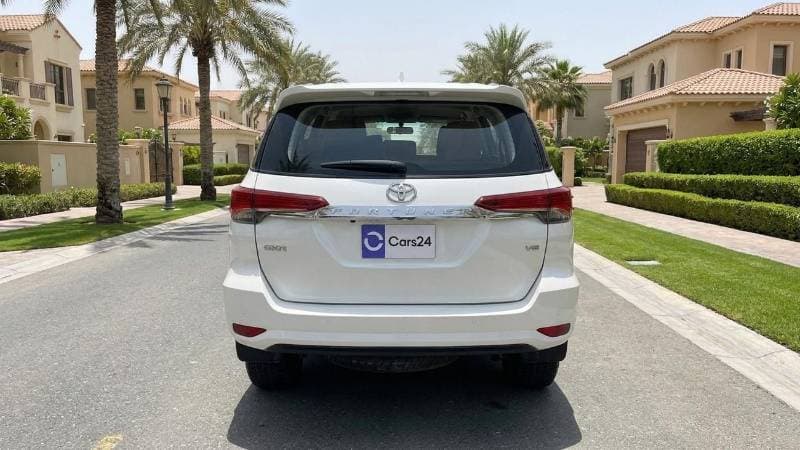 2024 Toyota Fortuner GXR thumbnail 4