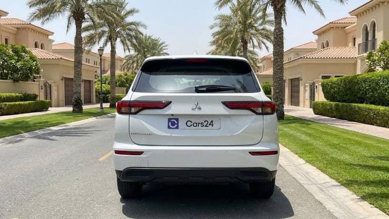 2023 Mitsubishi Outlander GLX MIDLINE thumbnail 4