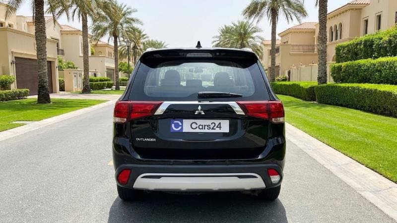 2022 Mitsubishi Outlander thumbnail 4