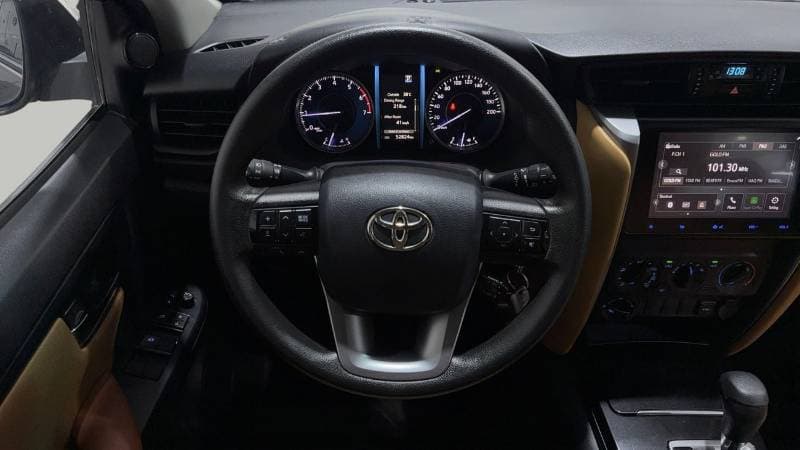2024 Toyota Fortuner EXR thumbnail 8