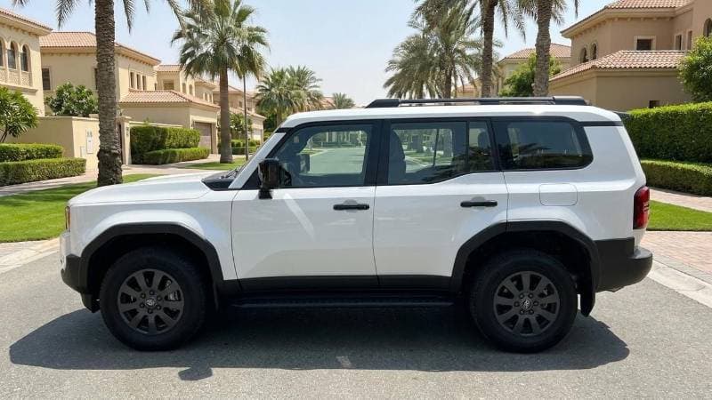 2024 Toyota Prado GXL thumbnail 5