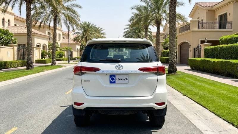 2025 Toyota Fortuner EXR thumbnail 4