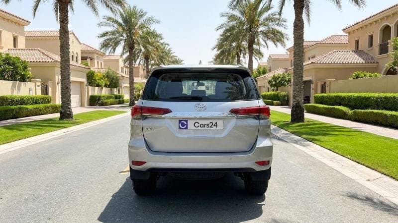 2024 Toyota Fortuner EXR thumbnail 4