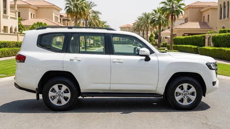 2024 Toyota Land Cruiser EXR thumbnail 3