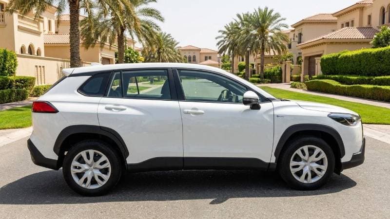 2025 Toyota Corolla Cross XL thumbnail 3