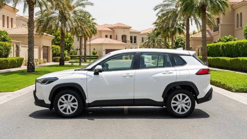 2025 Toyota Corolla Cross XL thumbnail 5