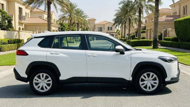 2024 Toyota Corolla Cross XL thumbnail 3