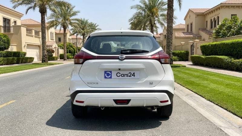 2024 Nissan Kicks S thumbnail 4