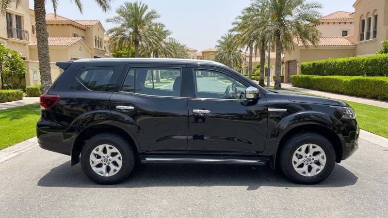 2023 Nissan X Terra TITANIUM thumbnail 3