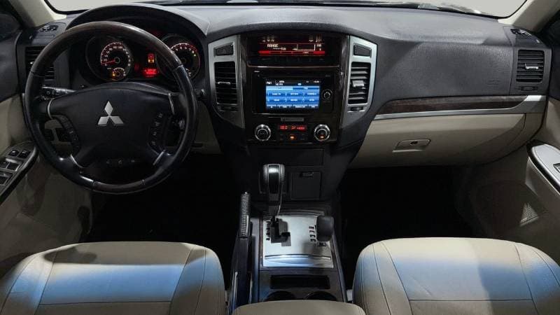 2020 Mitsubishi Pajero GLS HIGHLINE thumbnail 7