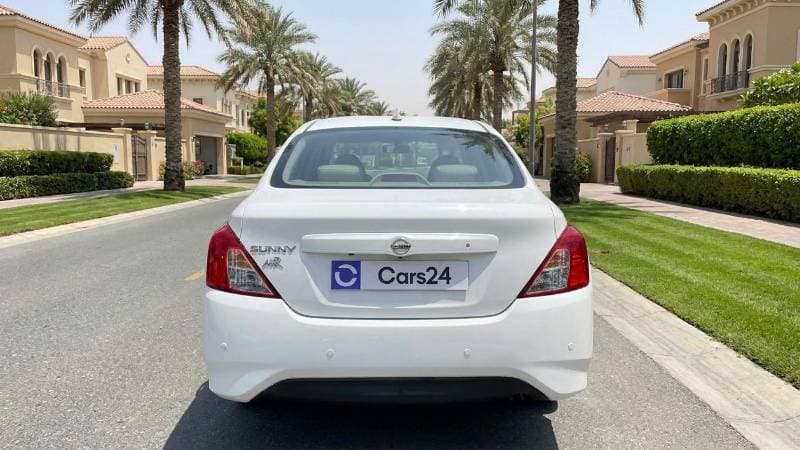 2024 Nissan Sunny SV thumbnail 4