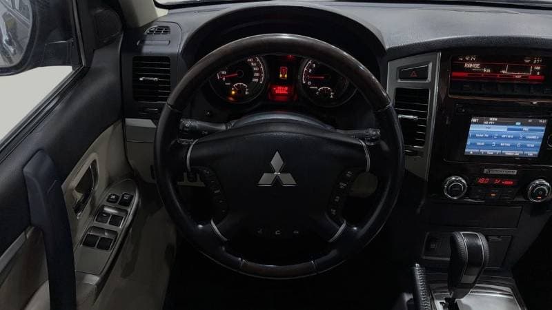 2020 Mitsubishi Pajero GLS HIGHLINE thumbnail 8