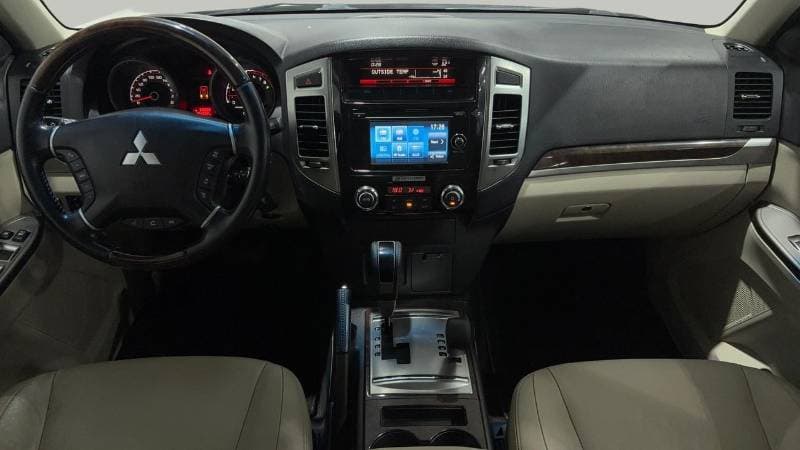2020 Mitsubishi Pajero GLS HIGHLINE thumbnail 7