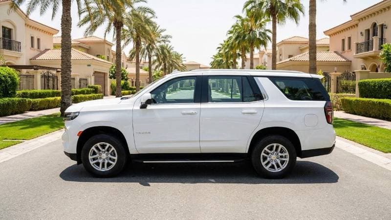 2024 Chevrolet Tahoe LS thumbnail 5