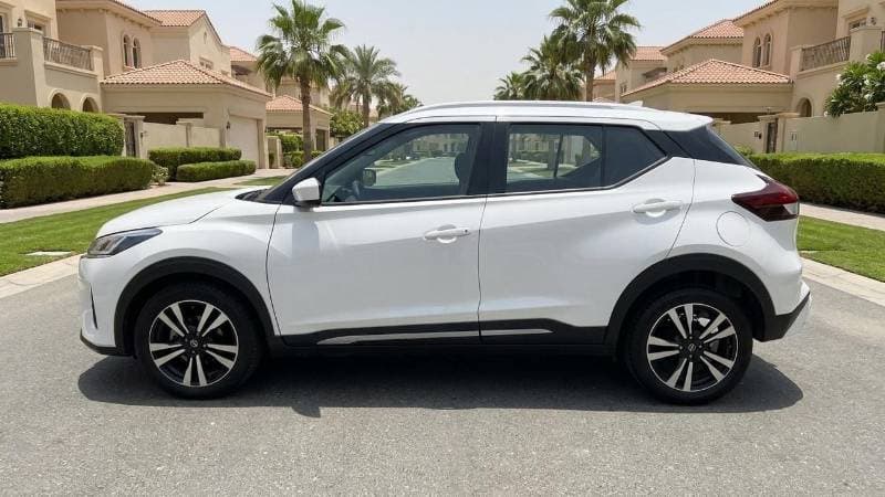 2024 Nissan Kicks SV thumbnail 5