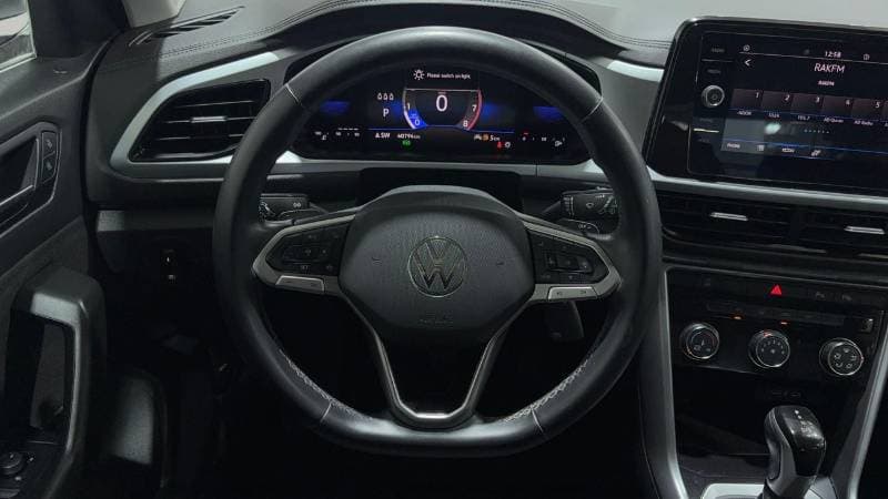 2024 Volkswagen T ROC LIFE thumbnail 8