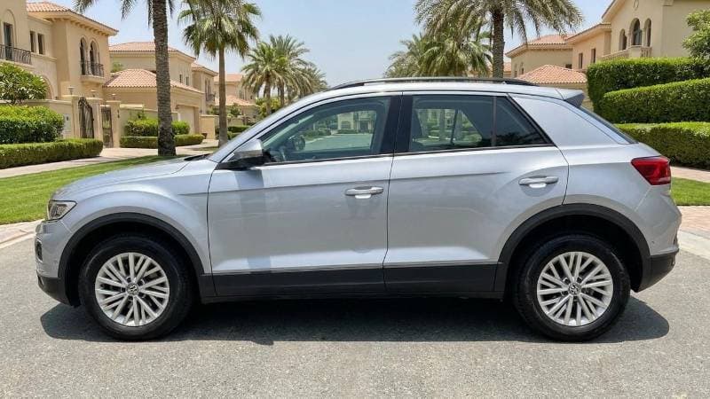 2024 Volkswagen T ROC LIFE thumbnail 5