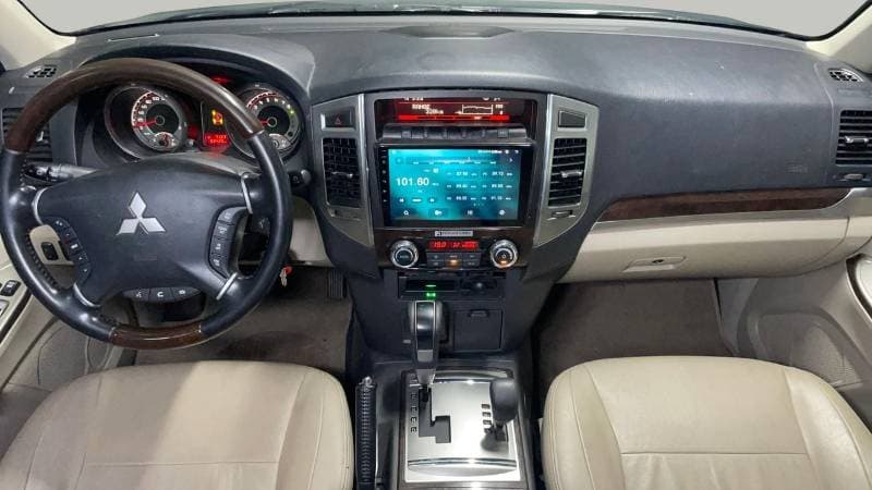 2020 Mitsubishi Pajero GLS HIGHLINE thumbnail 7