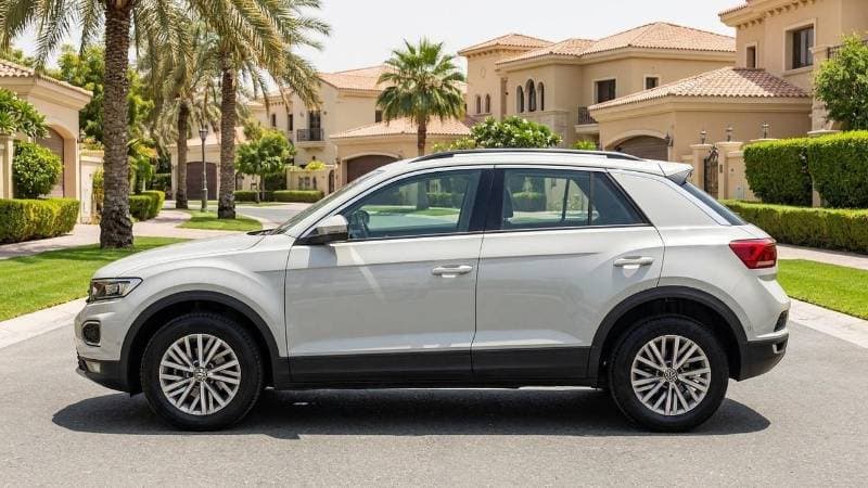 2024 Volkswagen T ROC LIFE thumbnail 5