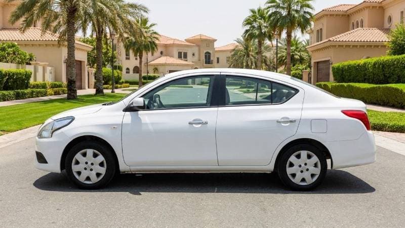 2024 Nissan Sunny SV thumbnail 5