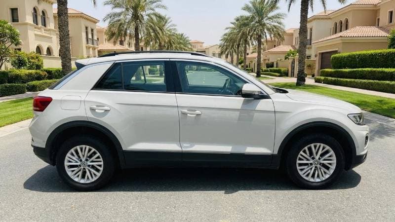 2023 Volkswagen T ROC LIFE thumbnail 3