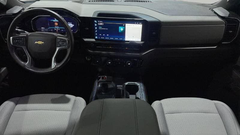 2023 Chevrolet Silverado thumbnail 7