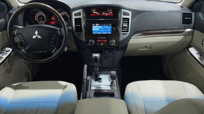 2020 Mitsubishi Pajero GLS HIGHLINE thumbnail 7