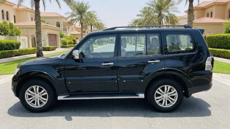2020 Mitsubishi Pajero GLS HIGHLINE thumbnail 5