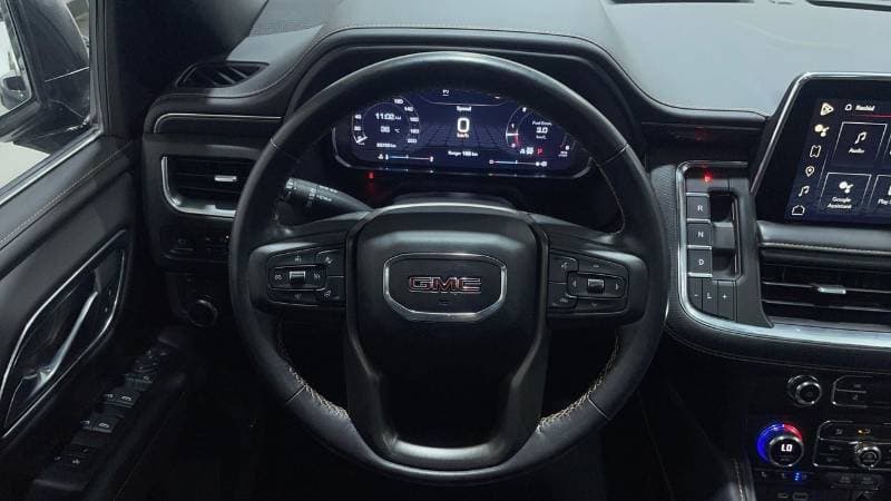 2022 GMC Yukon AT4 thumbnail 8
