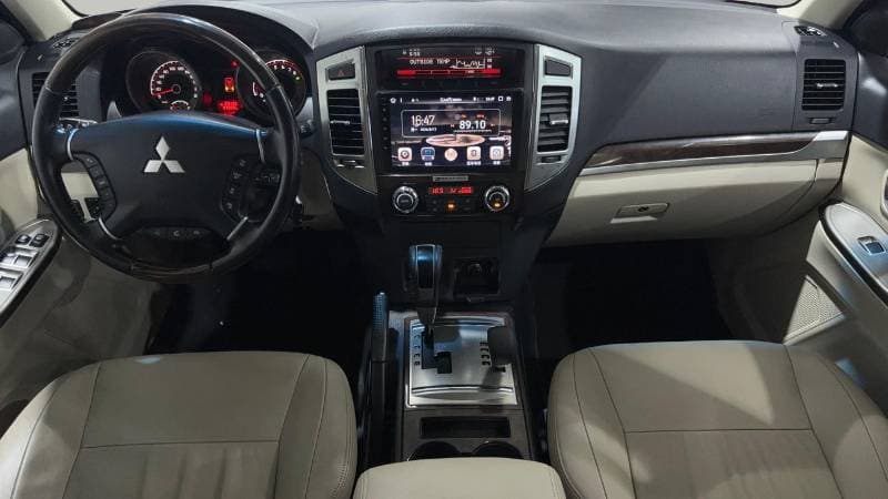 2020 Mitsubishi Pajero GLS HIGHLINE thumbnail 7