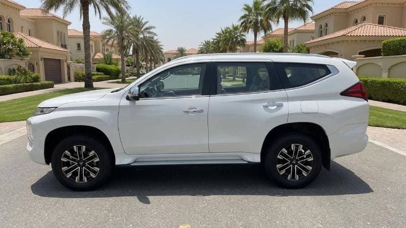 2022 Mitsubishi Montero Sport GLS PREMIUM thumbnail 5