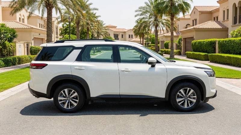 2024 Nissan Pathfinder S thumbnail 3