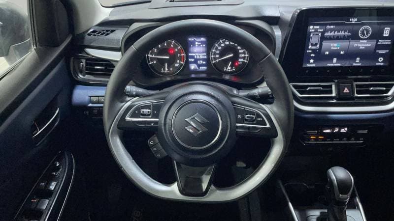 2025 Suzuki Baleno GLX thumbnail 8