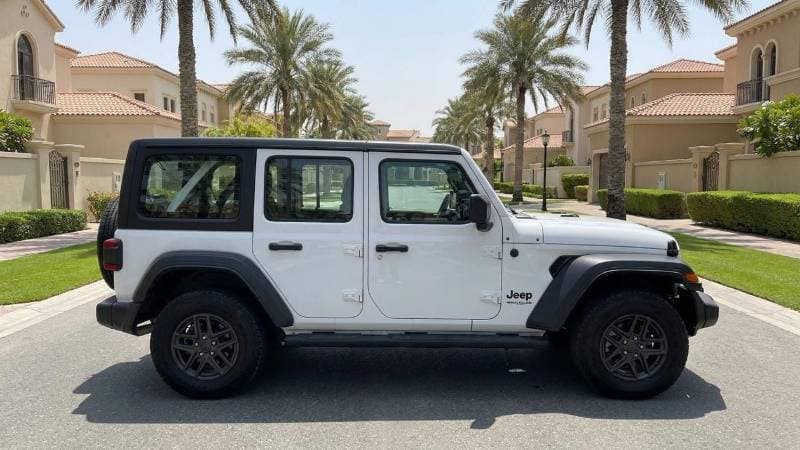 2024 Jeep Wrangler thumbnail 3