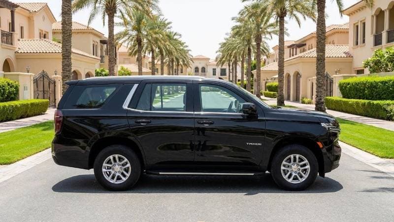 2025 Chevrolet Tahoe LS thumbnail 3
