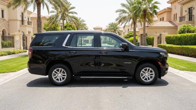 2024 Chevrolet Tahoe LS thumbnail 3