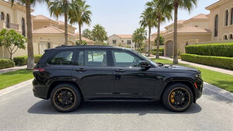 2022 Jeep Grand Cherokee OVERLAND thumbnail 5