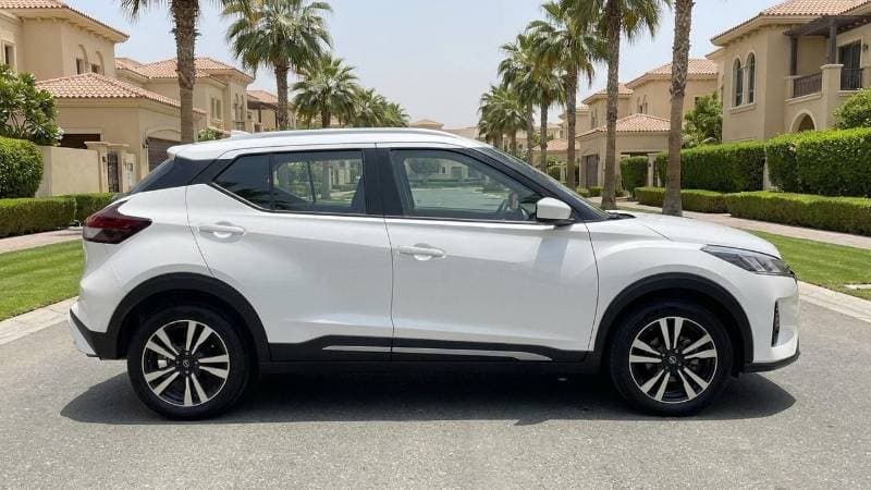2024 Nissan Kicks SV thumbnail 3