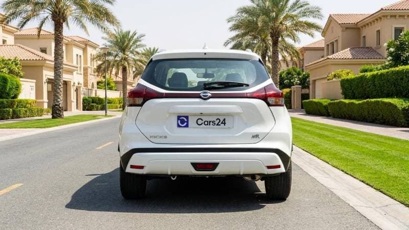 2024 Nissan Kicks SV thumbnail 4