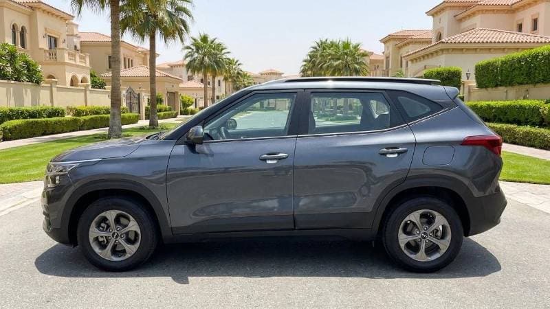 2023 Kia Seltos LX thumbnail 5
