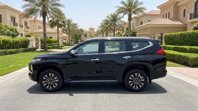 2023 Mitsubishi Montero Sport GLS PREMIUM thumbnail 5