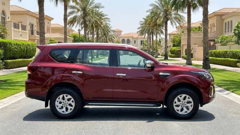 2023 Nissan X Terra TITANIUM thumbnail 3
