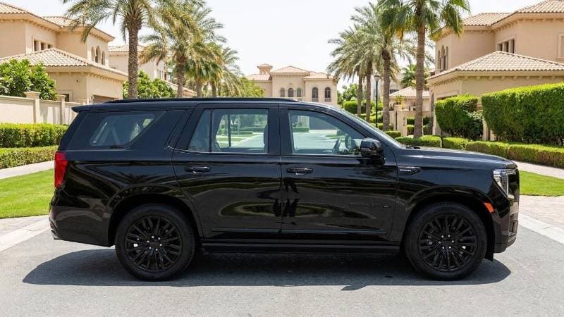 2024 GMC Yukon DENALI thumbnail 3